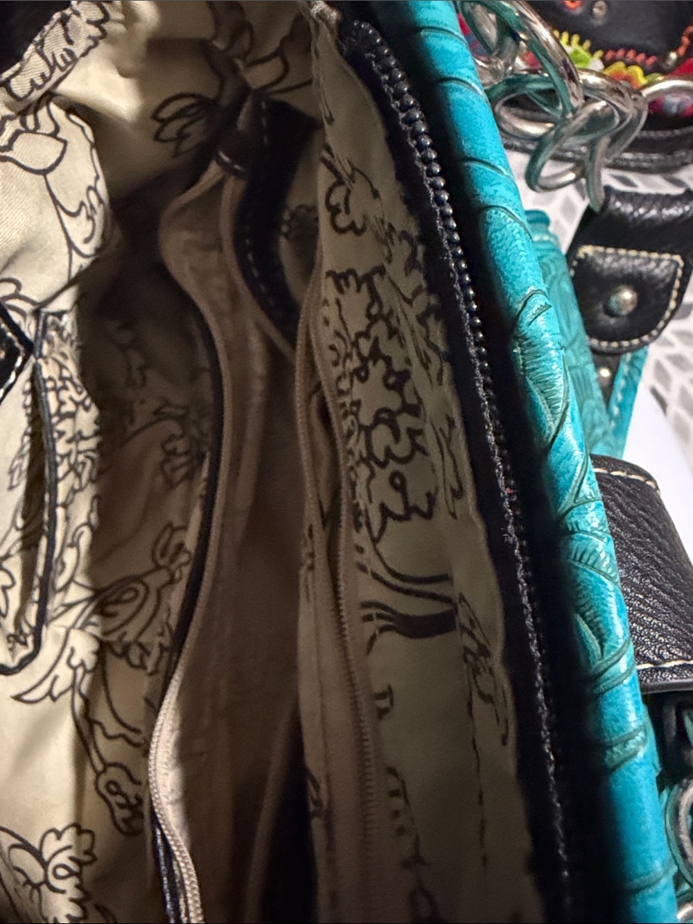 Mountain West Turquoise and Black Western Studded Tote Bag - Picture 3 of 7